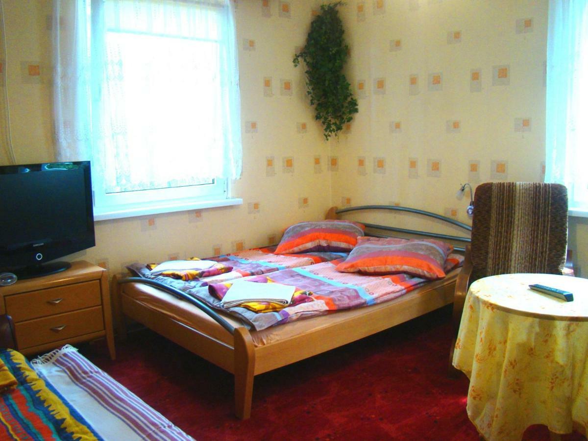 Osrodek Wypoczynkowy Oaza Hotel Kuznica Zbaska Ngoại thất bức ảnh