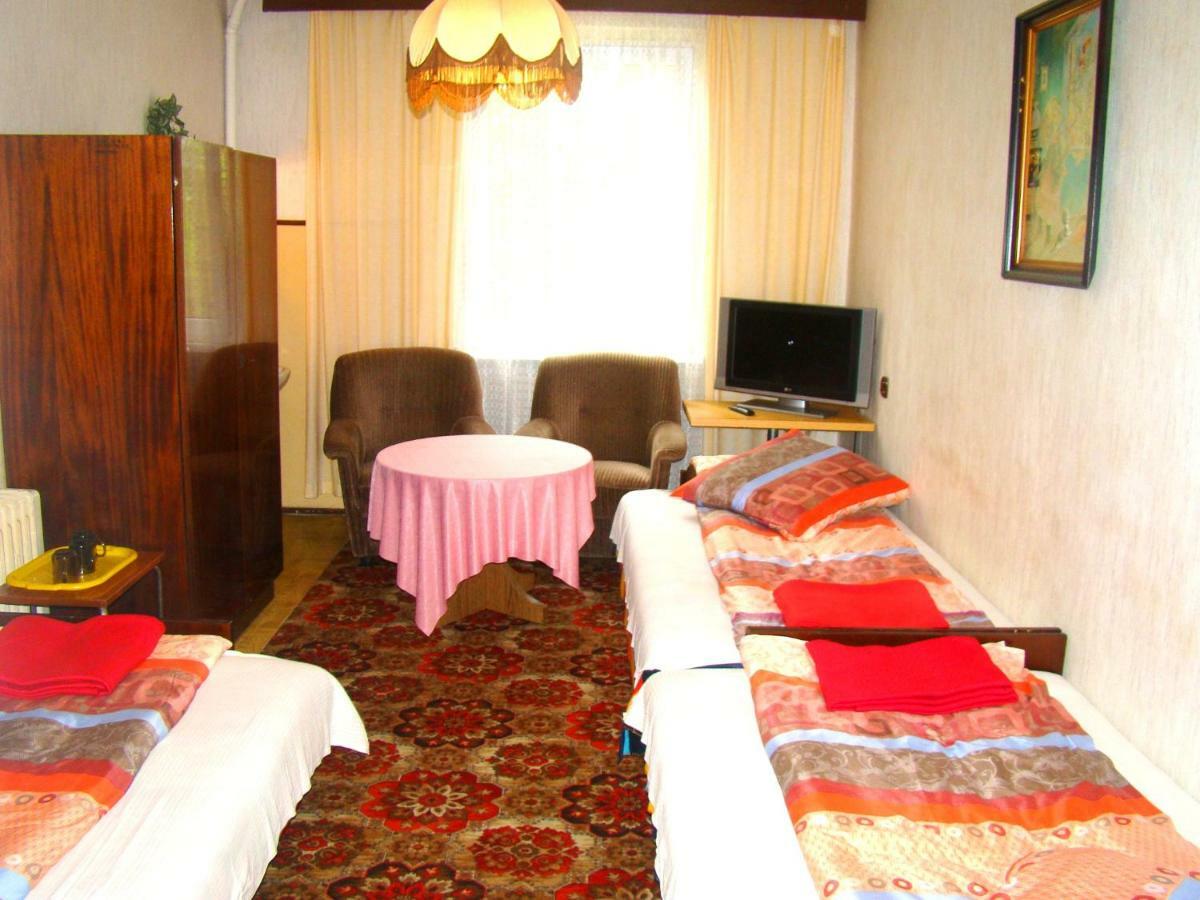 Osrodek Wypoczynkowy Oaza Hotel Kuznica Zbaska Ngoại thất bức ảnh