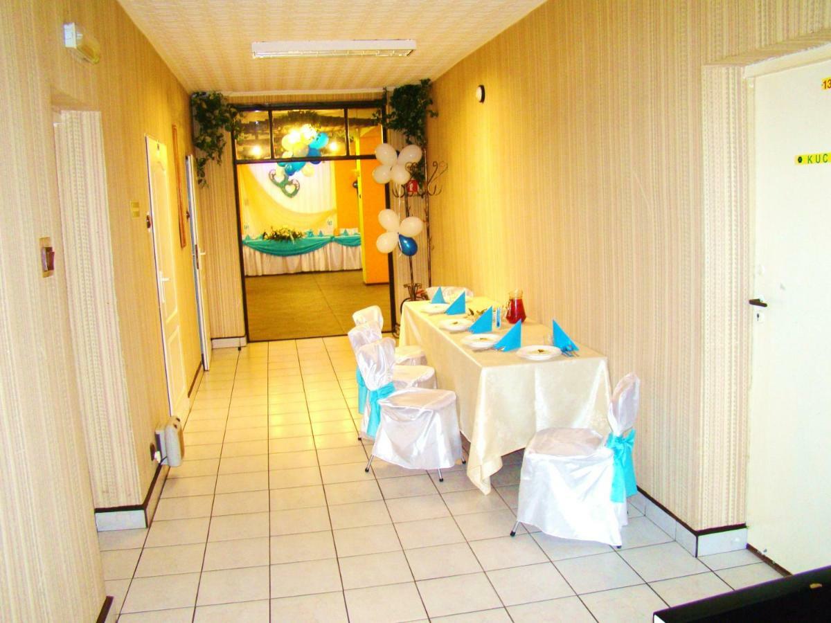 Osrodek Wypoczynkowy Oaza Hotel Kuznica Zbaska Ngoại thất bức ảnh