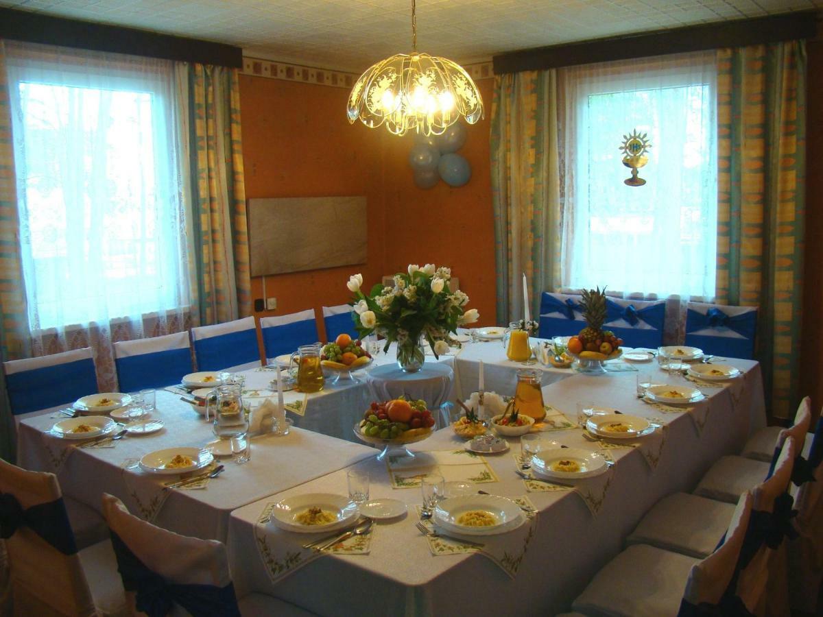 Osrodek Wypoczynkowy Oaza Hotel Kuznica Zbaska Ngoại thất bức ảnh