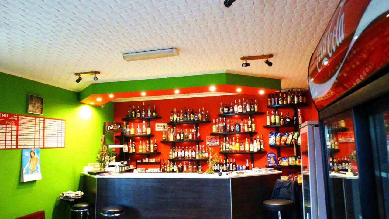 Osrodek Wypoczynkowy Oaza Hotel Kuznica Zbaska Ngoại thất bức ảnh